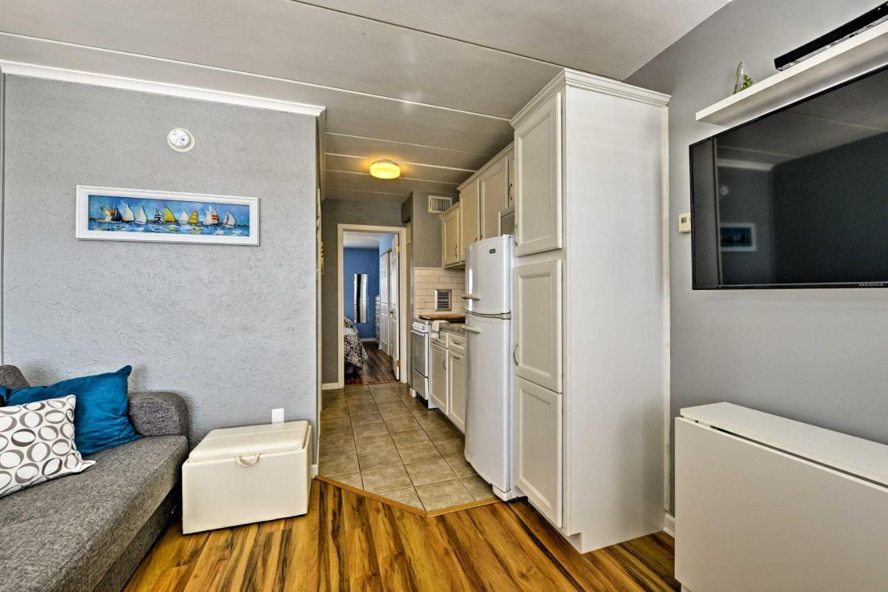 North Wildwood Condo With Pool, Walk To Boardwalk! ภายนอก รูปภาพ